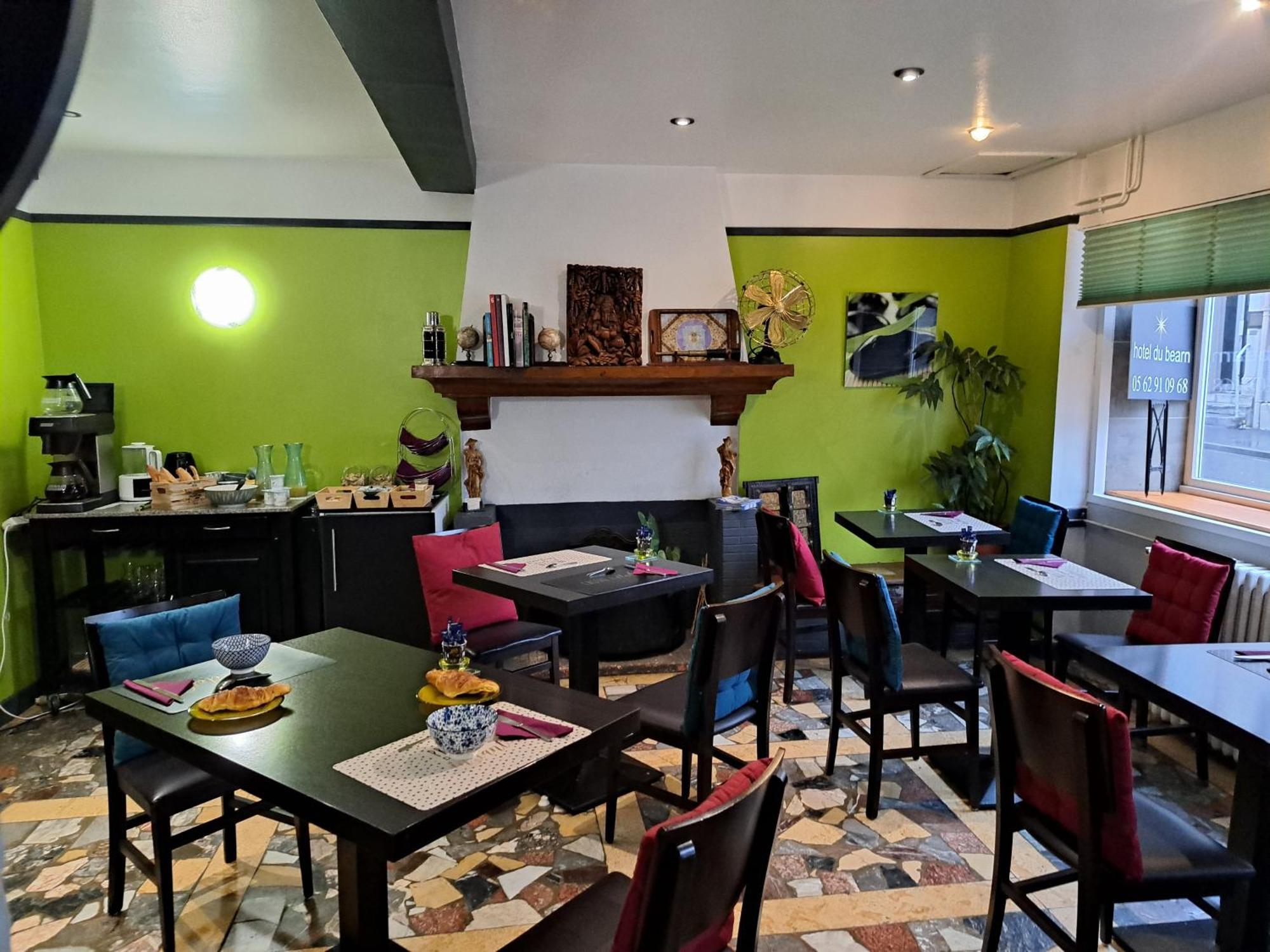 Hotel Le Bearn Bagnères-de-Bigorre Eksteriør bilde